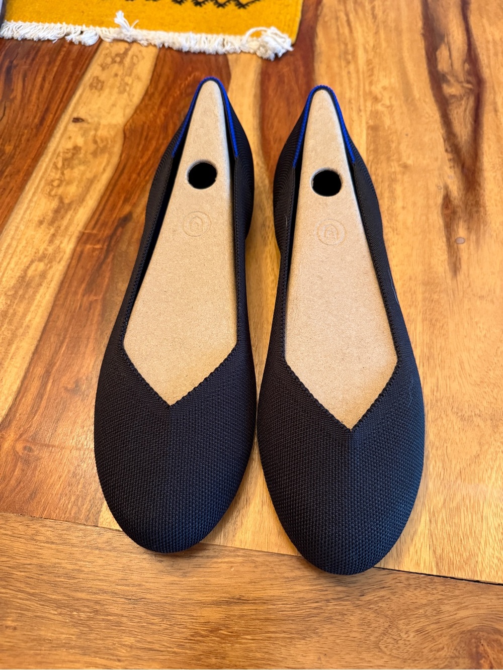 Women's Black Daily Flats